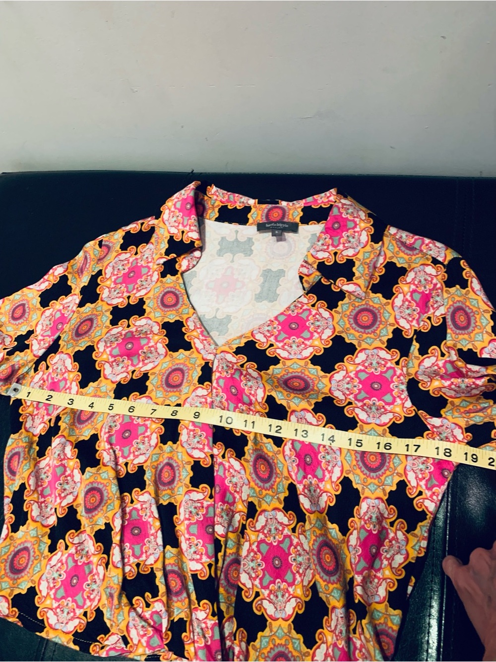 💕HAUTE HIPPIE💕 MEDALLION WRAP FRONT LONG SLEEVE BLOUSE. NWT! - Picture 5 of 10